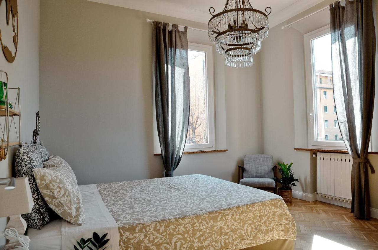 Charming Flat Milazzo 32 Apartment Bologna Bagian luar foto