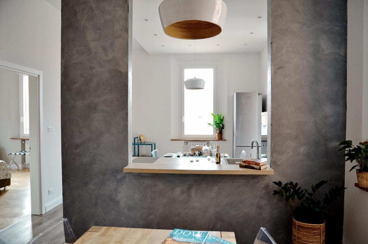 Charming Flat Milazzo 32 Apartment Bologna Bagian luar foto