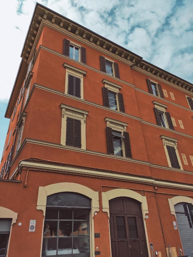 Charming Flat Milazzo 32 Apartment Bologna Bagian luar foto