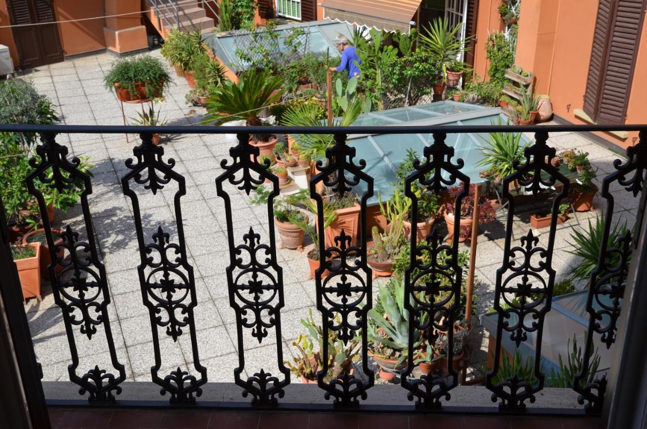 Charming Flat Milazzo 32 Apartment Bologna Bagian luar foto