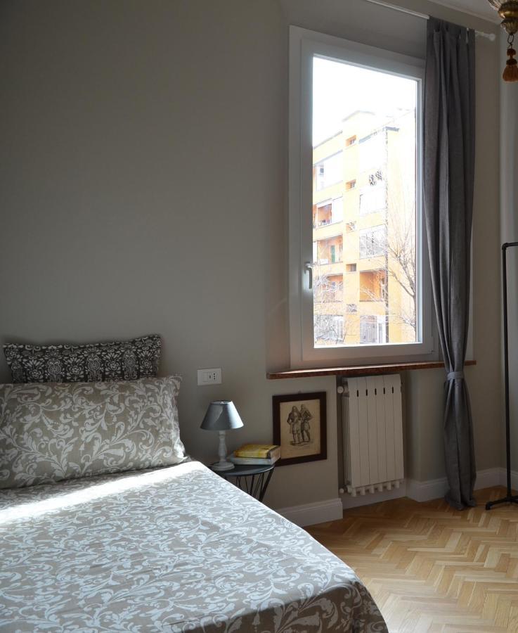 Charming Flat Milazzo 32 Apartment Bologna Bagian luar foto