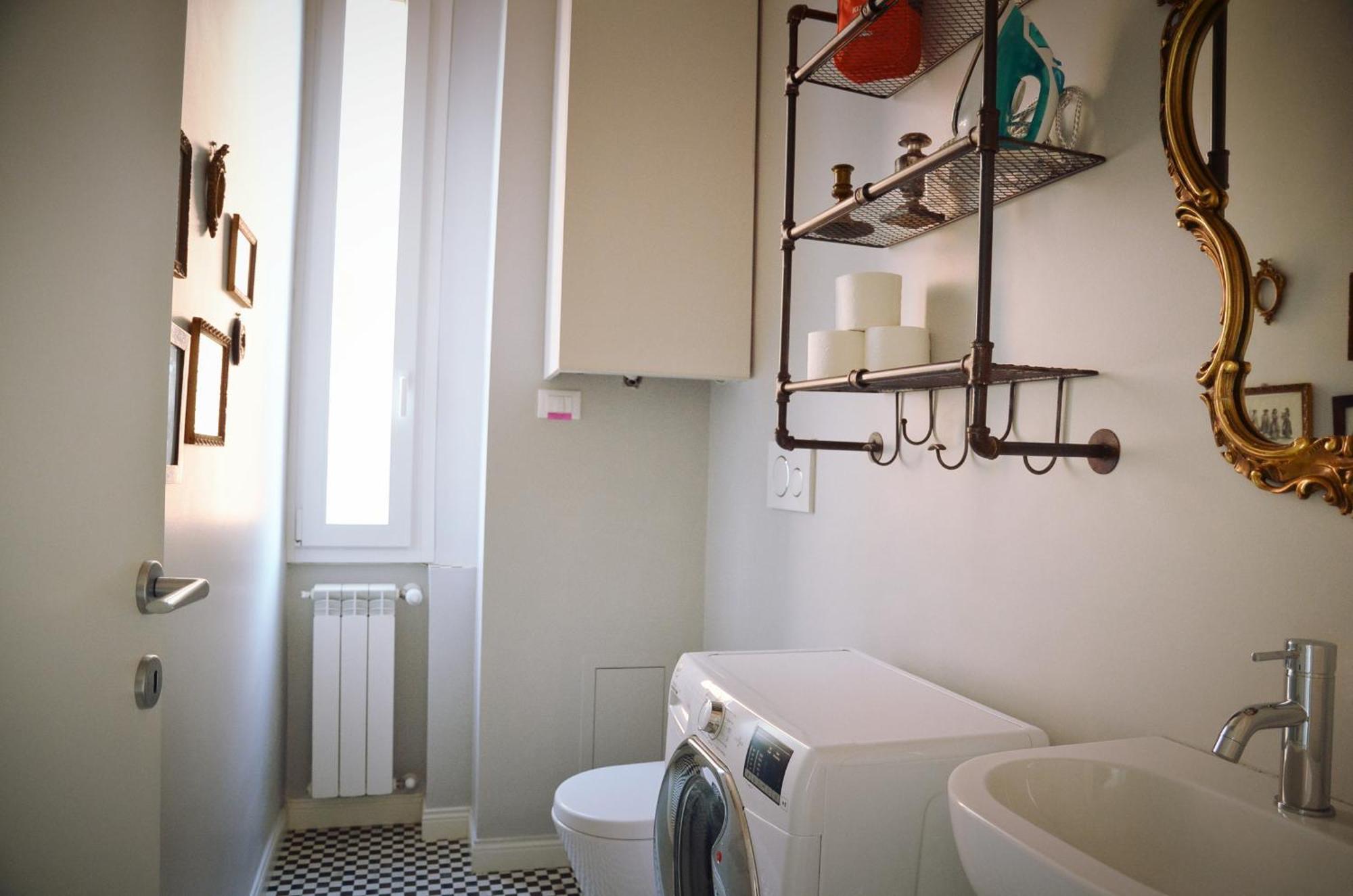 Charming Flat Milazzo 32 Apartment Bologna Bagian luar foto